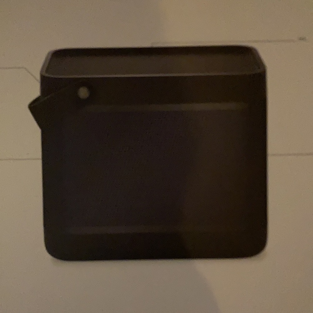 📻🎶 Bang + Olufsen | Bang & Olufsen 20 Beloit Bluetooth Speaker NEW 🎼📱 - Picture 3 of 5